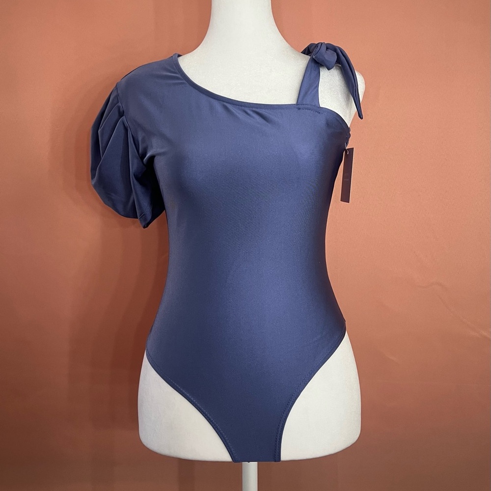 Body Suit One Sleeve Shirt, Casual Top with Ruffled Sleeves, Comfortable Fit